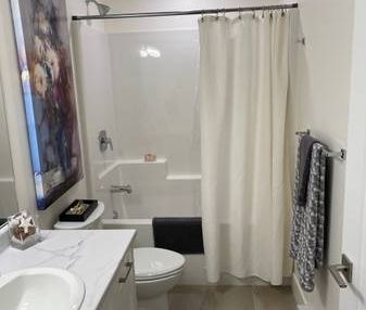 Fully Furnished one bedroom one year old suite utilities all included - Photo 4