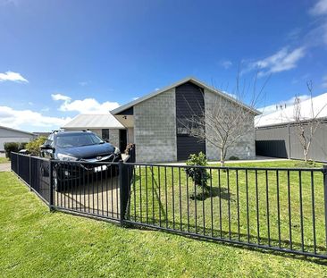 Four bedroom at The Lakes - Photo 1