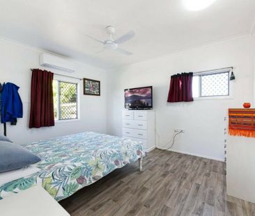 SPACIOUS & LOW-MAINTENANCE HOME IN A CENTRAL LOCATION - Photo 4