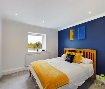 2 Bedroom - Photo 3