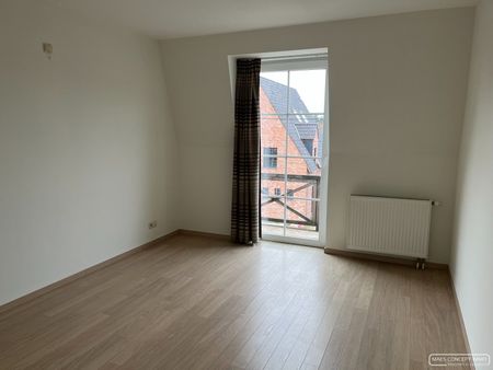 Appartement te huur dicht bij centrum Waregem met ondergrondse parkeerplaats - Photo 4