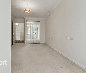 1 bedroom retirement property to rent - Photo 3