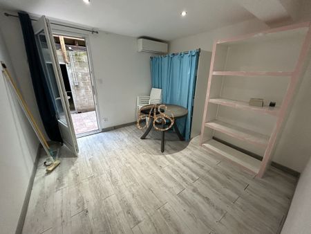 Location Maison 3 pièces 83m² ST GILLES 30800 - Photo 2