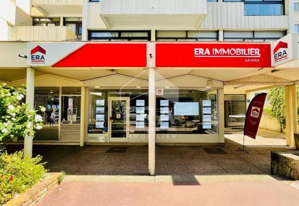 Maison Sevres 10 pièce(s) 235 m2 - Photo 1