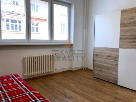 Na prenájom 3 izbový byt, 86 m2, Bratislava, Nové Mesto, Šancova ulica - Photo 4