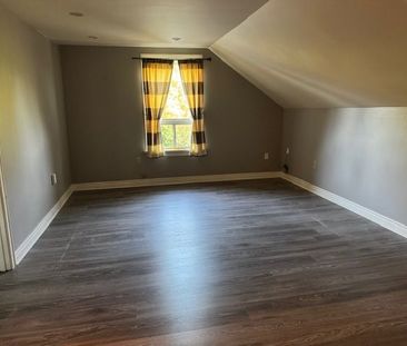 For Lease - 2073 15 Side Road Unit# B, Milton, Ontario - Photo 1