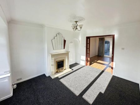 3 bedroom semi-detached house to rent - Photo 3