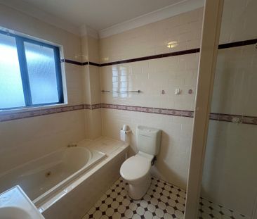 Two Bedroom Townhouse - Photo 6