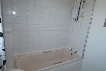 22 Lupin Road, Nettleham Road, Lincoln, Lincolnshire, LN2 4GD - Photo 2