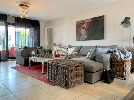 TE HUUR: Zéér ruim appartement in centrum Tielt. - Foto 3