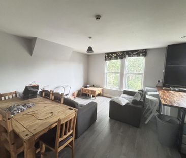 14 Bainbridge Road Upstairs, Leeds, LS6 3AD - Photo 3