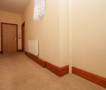 Flat in Citadel House, City Centre, Carlisle - Photo 4