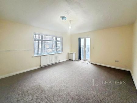 2 bedroom flat to rent - Photo 2
