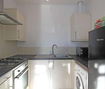 Rayleigh Road, Leigh-on-sea, SS9 - Photo 4