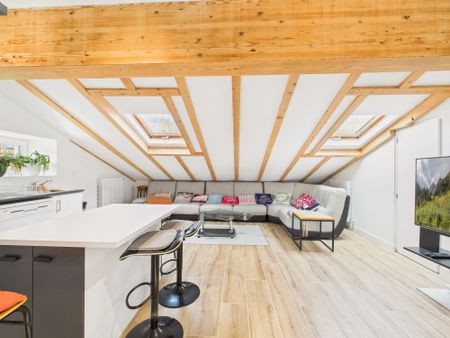 Appartement 3.5 pièces rénové avec charme à Crassier - Photo 2