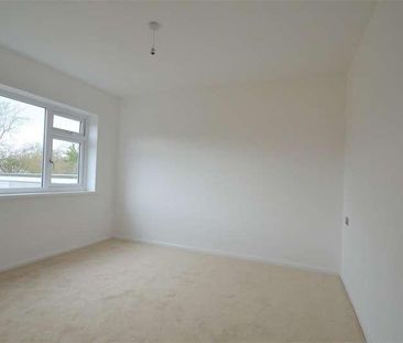 Woodlands Park, Kenfig Hill, Bridgend, CF33 - Photo 3