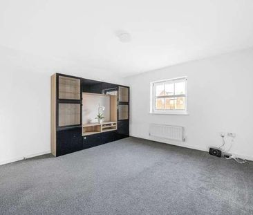 Fairford Leys, Aylesbury, HP19 - Photo 6