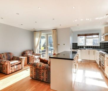 Rannock Avenue, London, NW9 - Photo 1