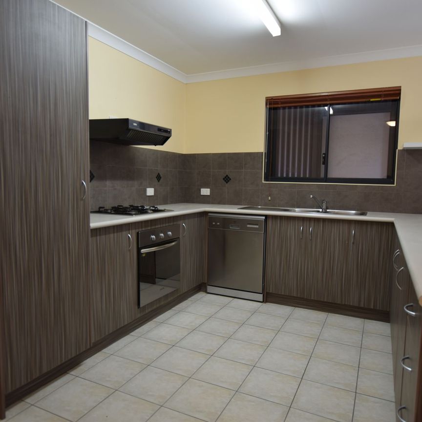 12/4 Reynolds Place, 6722, South Hedland Wa - Photo 1