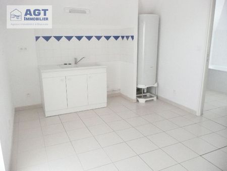 Location Appartement 1 pièce 27m² BEAUVAIS 60000 - Photo 2
