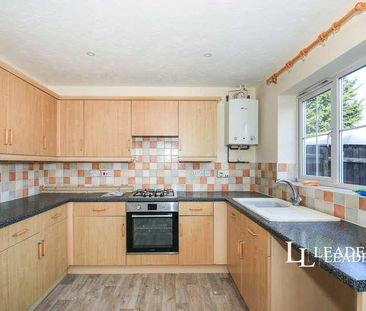 Juniper Crescent, Spalding, Lincolnshire, PE12 - Photo 5
