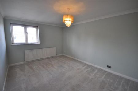 2 bedroom semi-detached house to rent - Photo 5