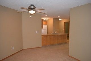 2 Bedroom Condo Available in Deer Park! With underground heated parkin - Photo 2