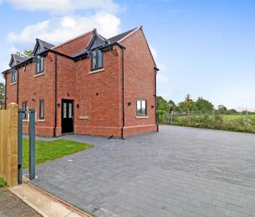 4 bedroom detached house to rent - Photo 6