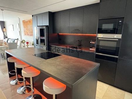 Alquiler de piso en Avenida de la Resina - Photo 5