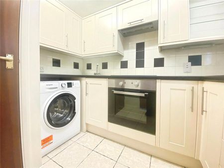 1 bedroom flat to rent - Photo 5