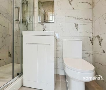1 bedroom in a house share to rent - Photo 3