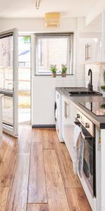 4 bedroom townhouse to rent - Photo 3