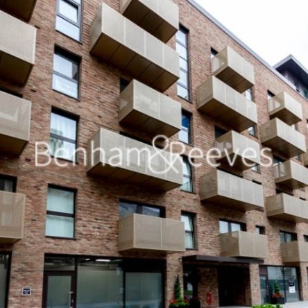 1 Bedroom flat to rent in Yeoman Street, Surrey Quays, SE16 - Photo 1