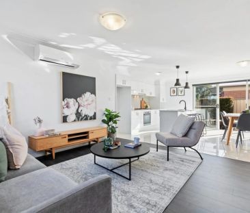 Modern Townhouse in a Perfectly Positioned Location - Photo 1