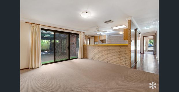 Spacious Family Living in a Sought-After Bull Creek Location - Photo 1