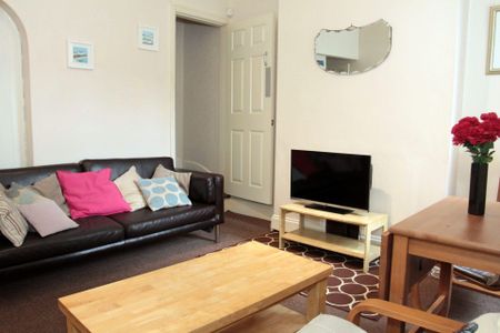 Paton Street (3 bed) - Photo 2