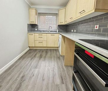 1 bedroom ground floor flat to rent - Photo 2