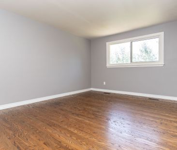 For Lease - 23 Fidelia Crescent, Brampton, Ontario - Photo 2