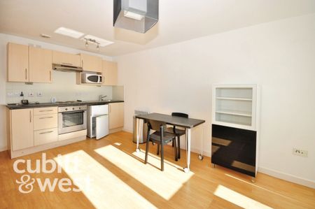 1 bedroom studio to rent - Photo 3
