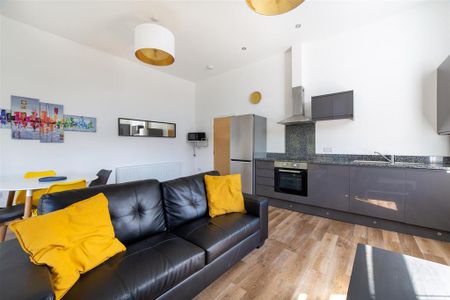 2 bedroom apartment to rent - Photo 4