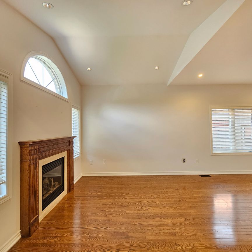 For Lease - 118 Sand Valley Street, Vaughan, Ontario - Photo 1