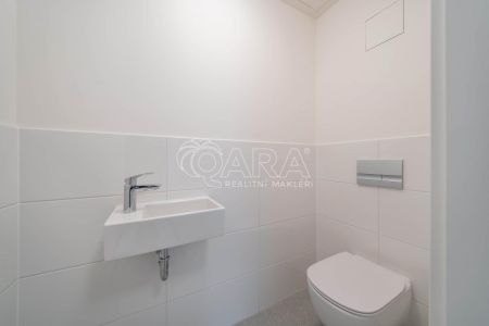 Pronájem bytu 1+kk a garsoniéry 52 m², Kolmanova , Praha - Фото 2