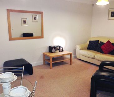 2 bedroom apartment to rent - Photo 3