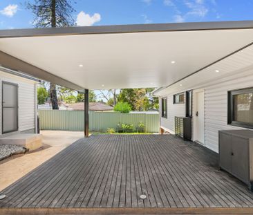 Like Brand New - Fully Renovated - Photo 3