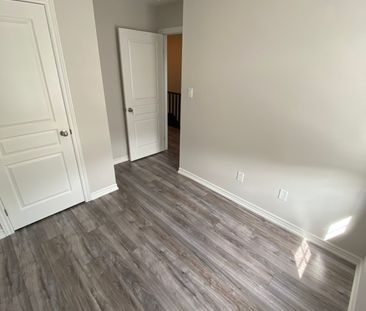 For Lease - 16 Kenridge Terrace, Hamilton, Ontario - Photo 3