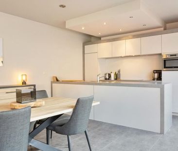 Duplex te huur in Sint-Kwintens-Lennik voor € 900 met 2 slaapkamers - Photo 2