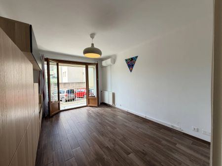 Location Appartement 3 pièces 52m² LA CIOTAT 13600 - Photo 2