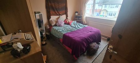 4 Bed - 17 St Anne’s Drive, Headingley, Leeds - LS4 2SA - Student - Photo 3