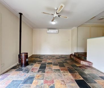 Comfortable Living in Sought-After East Albury - Photo 4