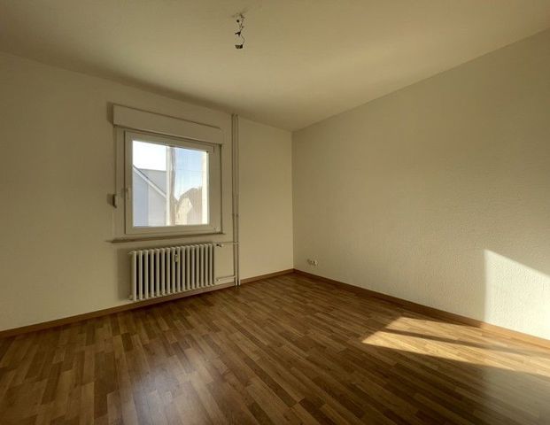 Bezugsfertiger Wohntraum mit neuen Wannenbad -3 Zimmer- - Photo 1